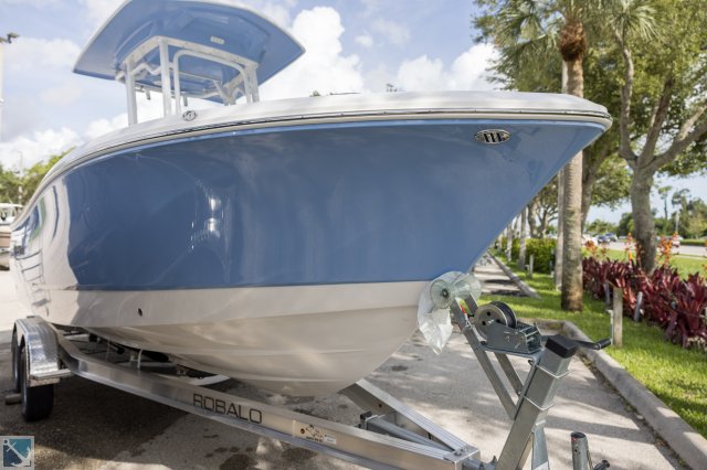 New 2024 Robalo for sale